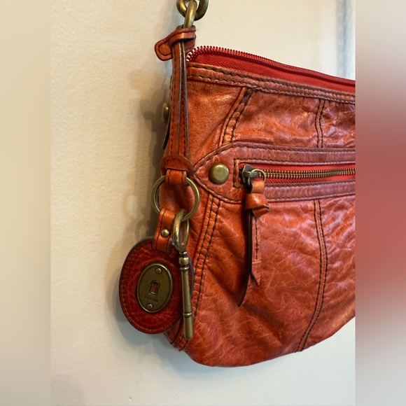 Fossil Red Leather Crossbody Bag - Picture 8 of 13